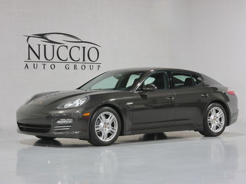 Used 2011 Porsche Panamera image 98