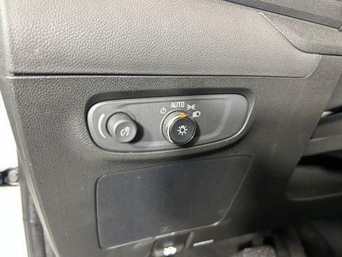 Used 2024 Buick Encore GX Preferred AWD/4WD image 18