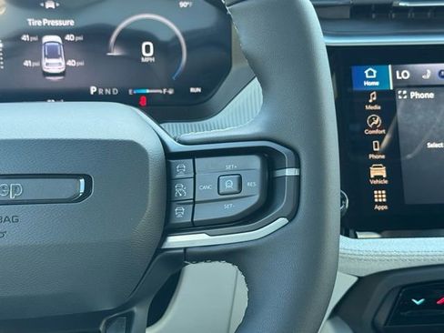 New 2026 Jeep Cherokee Laredo image 16