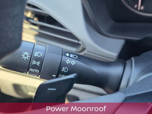 Used 2024 Subaru Crosstrek 2.0i Premium AWD/4WD image 23