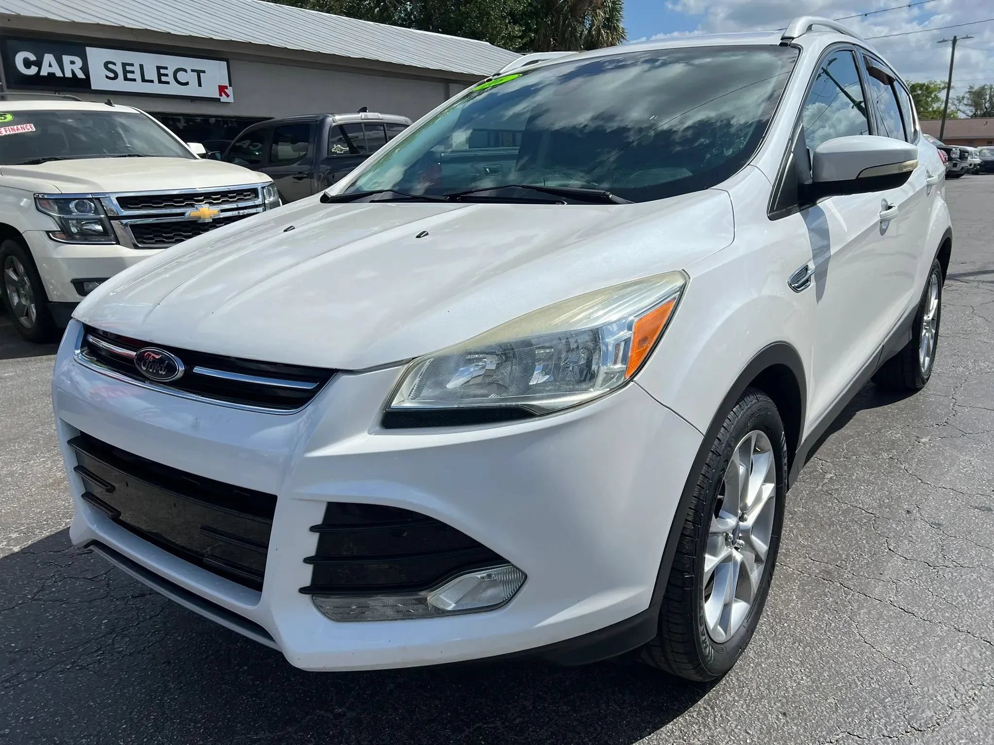 Used 2016 Ford Escape Titanium AWD/4WD image 2
