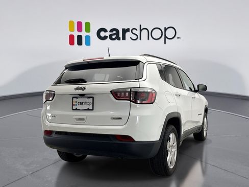 Used 2022 Jeep Compass Latitude w/ Sun and Sound Group AWD/4WD image 5
