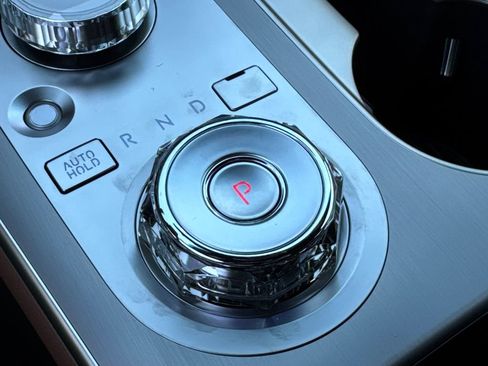 New 2026 Genesis GV70 2.5T Advanced AWD/4WD image 32