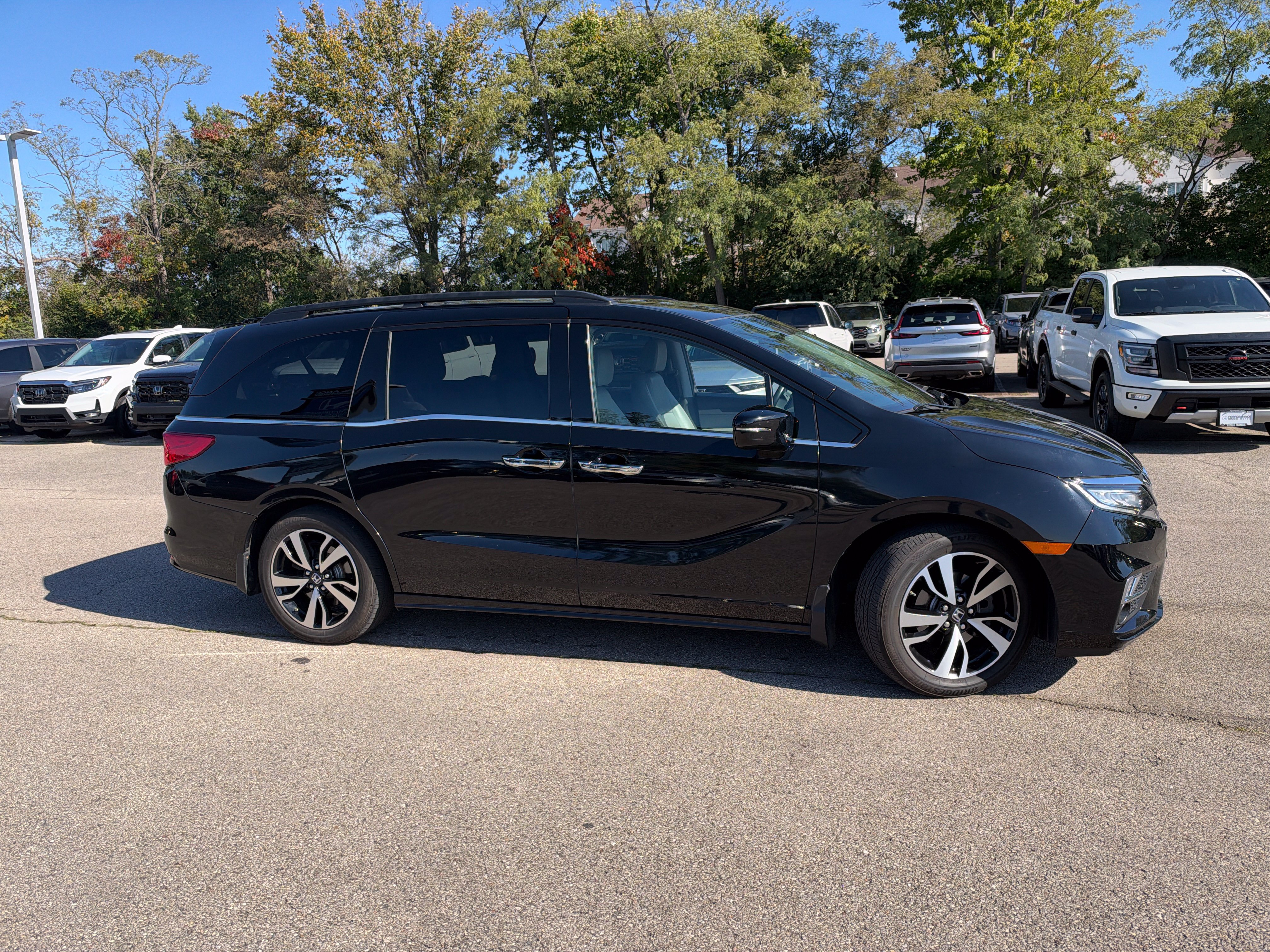 Used 2019 Honda Odyssey Elite image 16