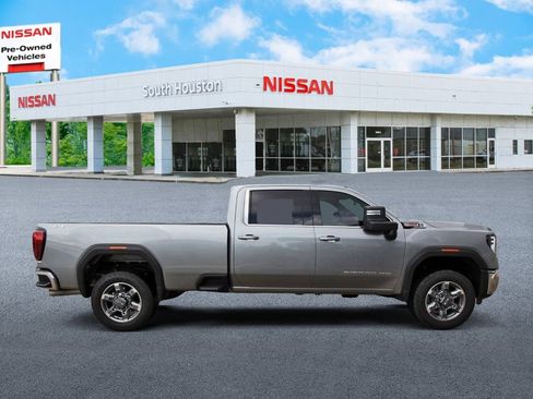 Used 2025 GMC Sierra 2500 SLE w/ Max Trailering Package AWD/4WD image 5