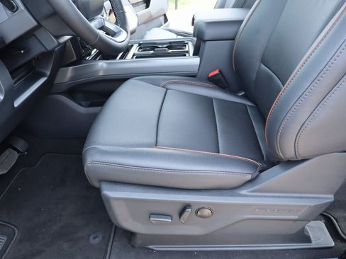 New 2026 Ford F250 Lariat w/ Black Appearance Package image 13