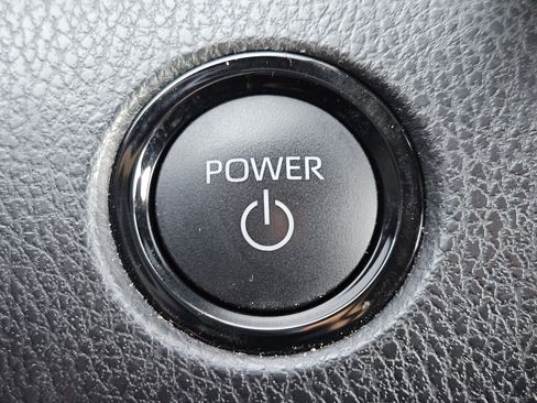 Used 2025 Toyota Camry SE w/ Multimedia Upgrade Package image 20