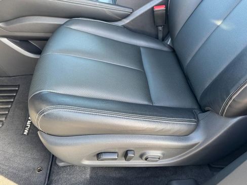 Used 2024 Nissan Murano SL image 16