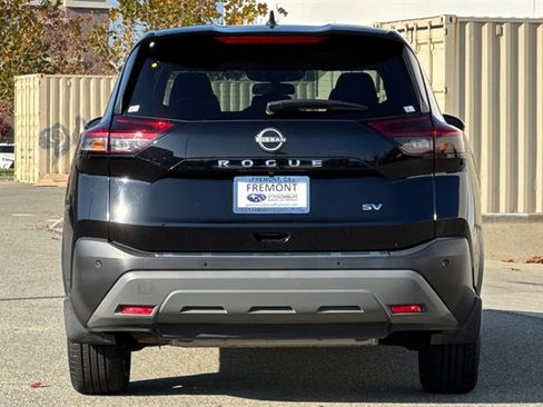 Used 2023 Nissan Rogue SV image 5