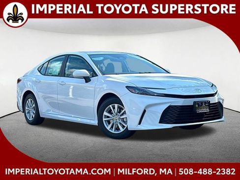 New 2026 Toyota Camry LE FWD image 1