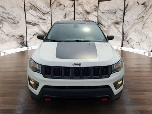 Used 2019 Jeep Compass Trailhawk AWD/4WD image 3