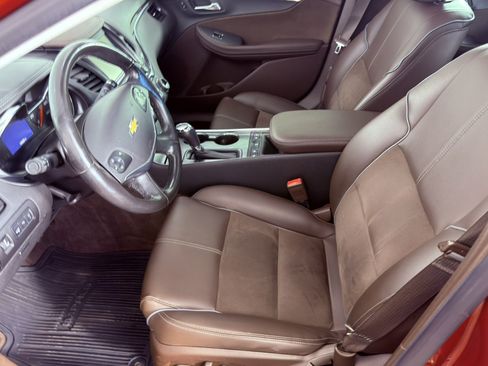 Used 2014 Chevrolet Impala LT w/ Premium Seating Package FWD image 13