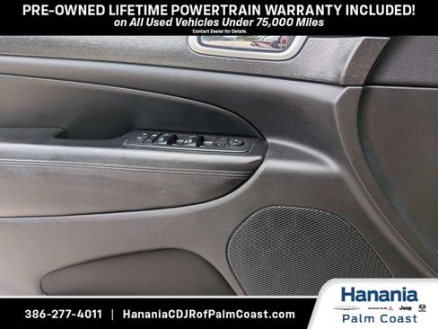 Used 2018 Jeep Grand Cherokee Laredo AWD/4WD image 25