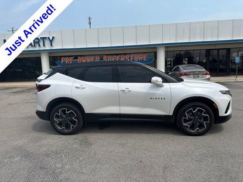 Used 2022 Chevrolet Blazer RS w/ Enhanced Convenience Package FWD image 2