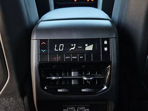 Used 2025 Jeep Grand Cherokee L Laredo RWD image 18