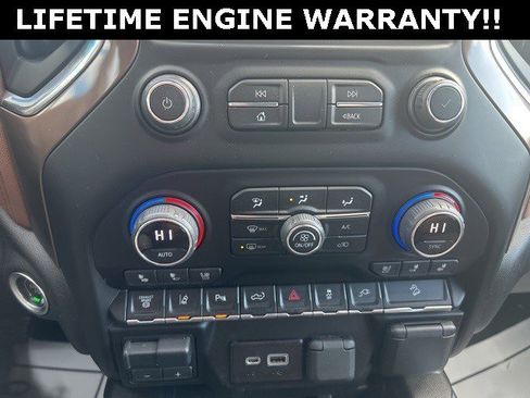 Certified 2022 Chevrolet Silverado 2500 High Country w/ Technology Package image 29