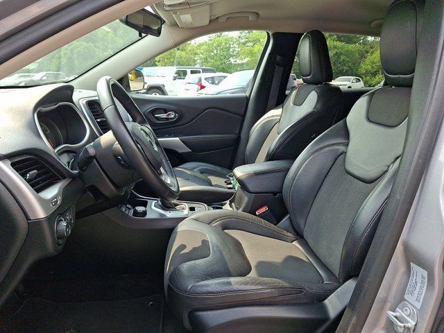 Certified 2018 Jeep Cherokee Latitude Plus AWD/4WD image 17