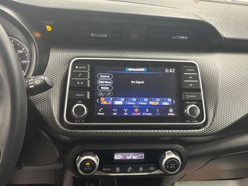 Used 2019 Nissan Kicks SV FWD image 22