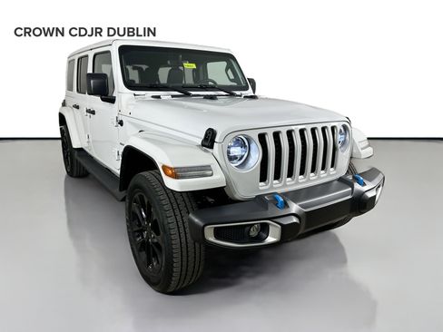 Certified 2023 Jeep Wrangler Unlimited Sahara w/ Cold Weather Group AWD/4WD image 3