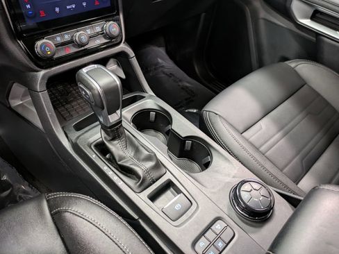 Used 2025 Ford Ranger Lariat w/ Trailer Tow Package image 13