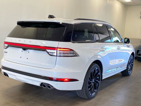 New 2026 Lincoln Aviator Reserve w/ Luxury Package AWD/4WD image 7