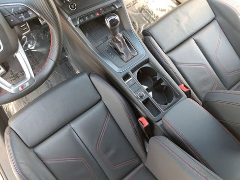 Certified 2025 Audi Q3 2.0T Premium Plus w/ Premium Plus Package image 27