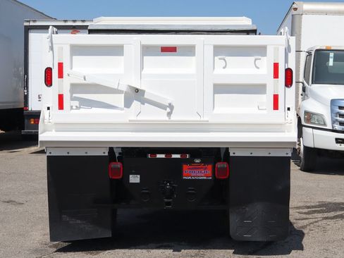 Used 2023 Ford F650 2WD Regular Cab Super Duty image 7