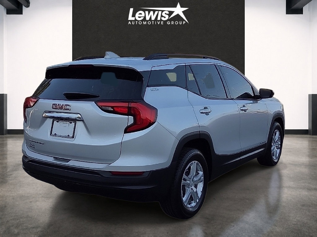 Used 2018 GMC Terrain SLE w/ Driver Convenience Package FWD image 4