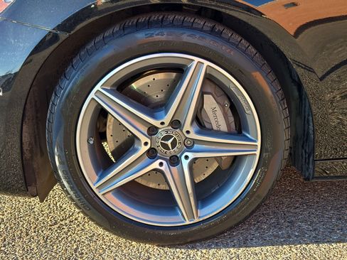 Used 2017 Mercedes-Benz E 300 image 11