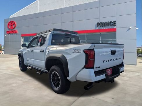 New 2024 Toyota Tacoma TRD Off-Road image 6