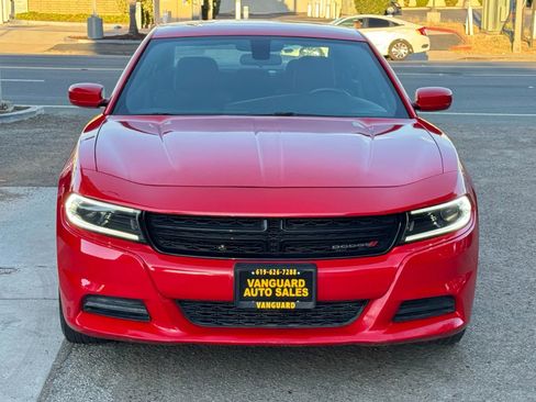 Used 2022 Dodge Charger SXT RWD image 5