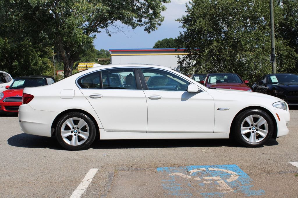Used 2011 BMW 528i Sedan RWD image 5