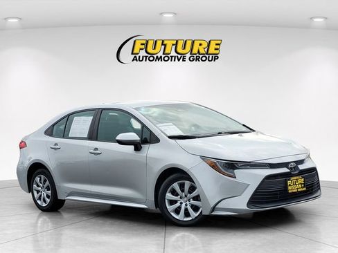 Used 2023 Toyota Corolla LE image 1