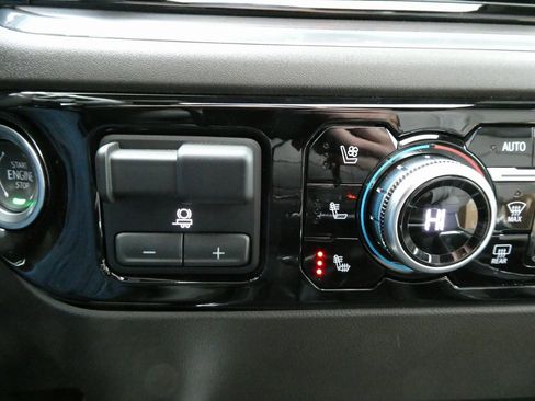 Certified 2023 GMC Sierra 1500 SLT w/ SLT Premium Plus Package image 28