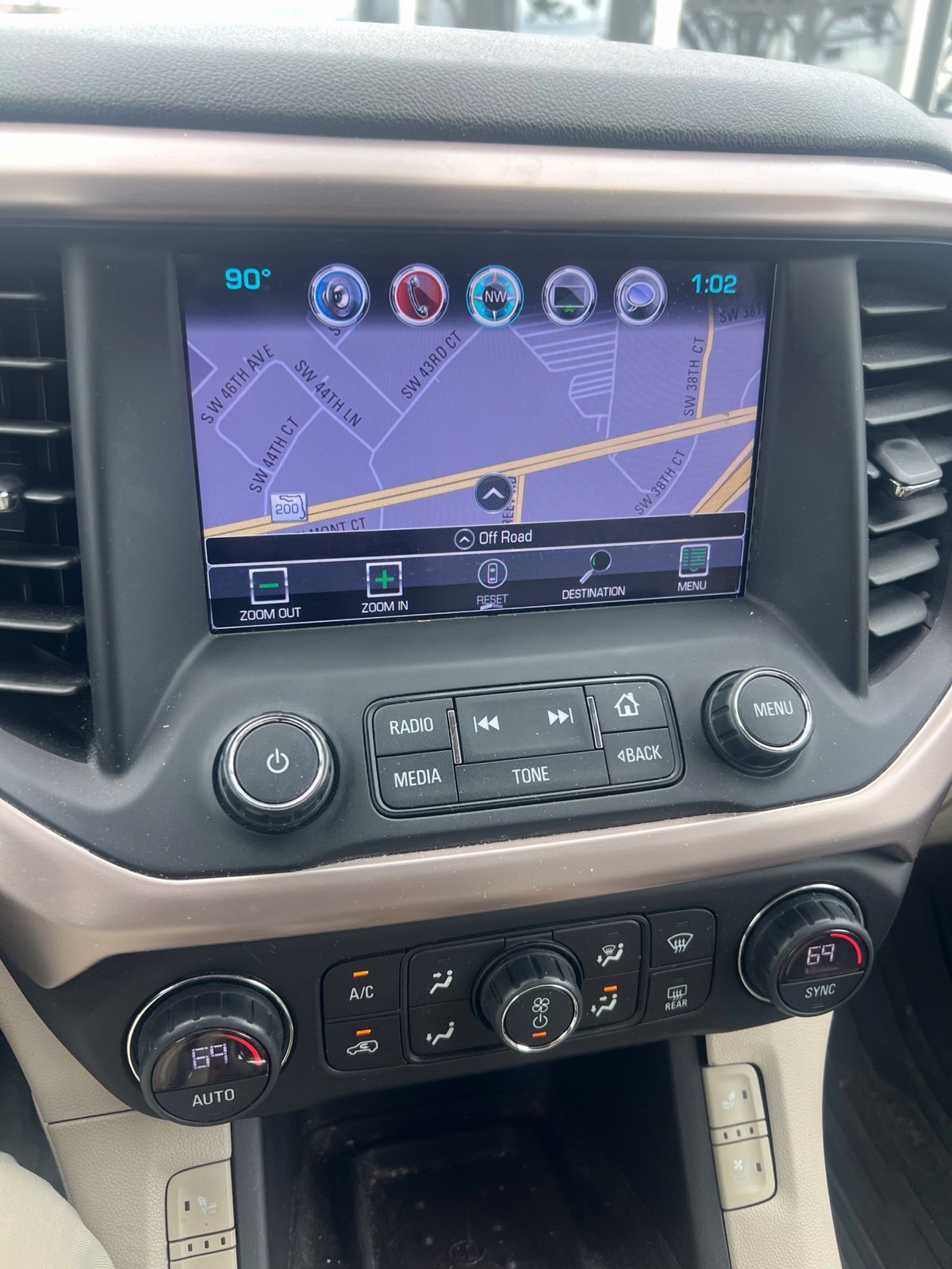 Used 2017 GMC Acadia Denali w/ Technology Package AWD/4WD image 6
