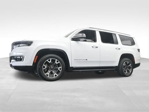 Used 2023 Jeep Wagoneer Series III w/ Preferred Equipment Group image 59