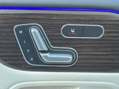 New 2026 Mercedes-Benz GLB 250 4MATIC image 33