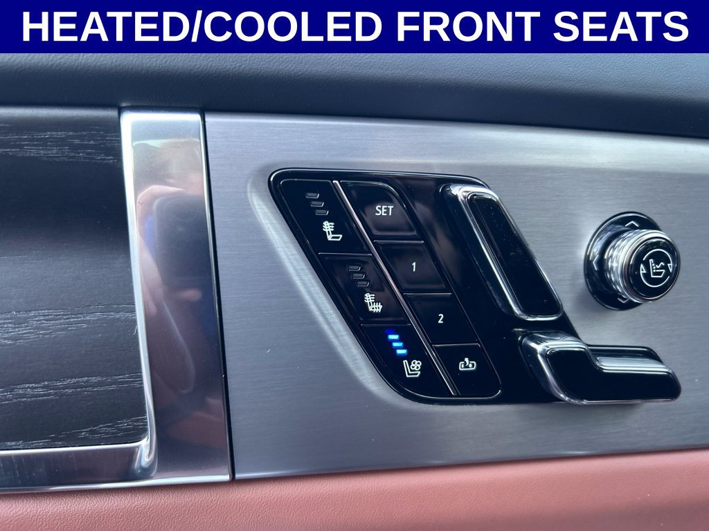 Used 2026 Cadillac Vistiq Platinum AWD/4WD image 6