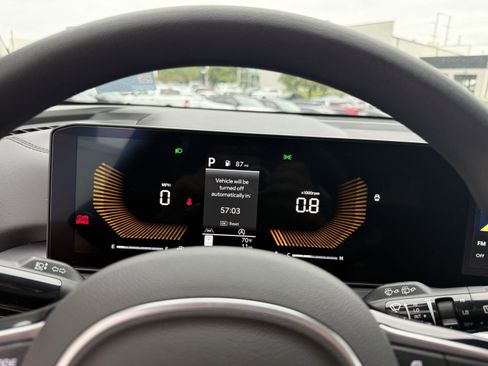 New 2025 Kia Sorento LX image 12