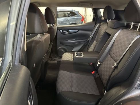 Used 2019 Nissan Rogue Sport SV w/ All-Weather Package image 17