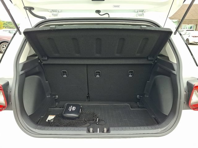 Certified 2024 Hyundai Venue SEL FWD image 28