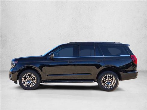 New 2026 Ford Expedition Active RWD image 5