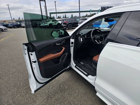 Used 2023 Audi Q8 Premium Plus AWD/4WD image 20