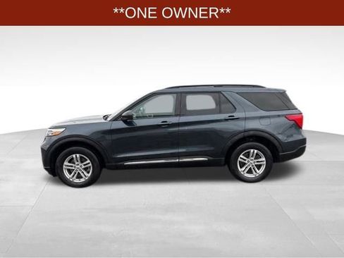 Used 2022 Ford Explorer XLT image 4