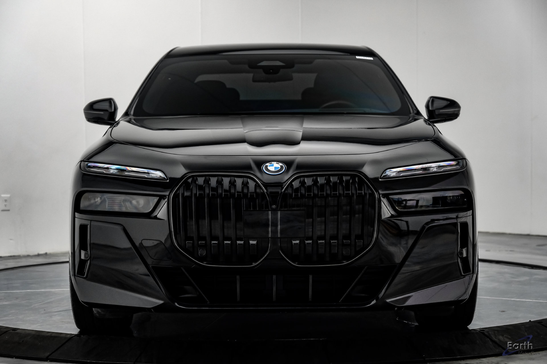 Used 2025 BMW i7 xDrive60 w/ Executive Package AWD/4WD image 30