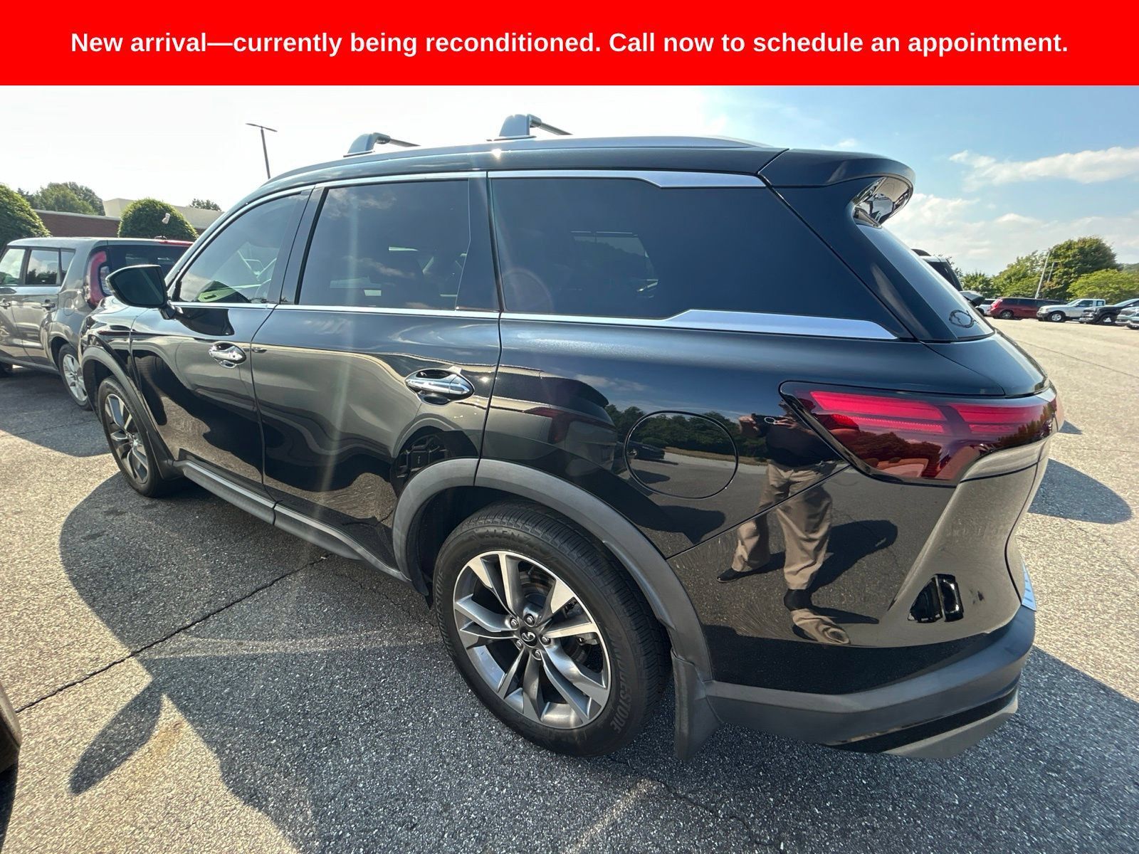 Used 2022 INFINITI QX60 Luxe w/ Cargo Package FWD image 9
