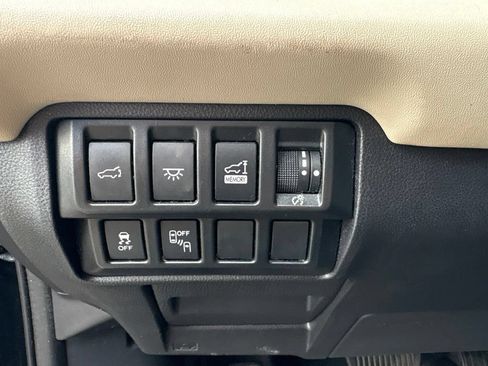 Used 2021 Subaru Ascent Limited w/ Technology Package AWD/4WD image 13