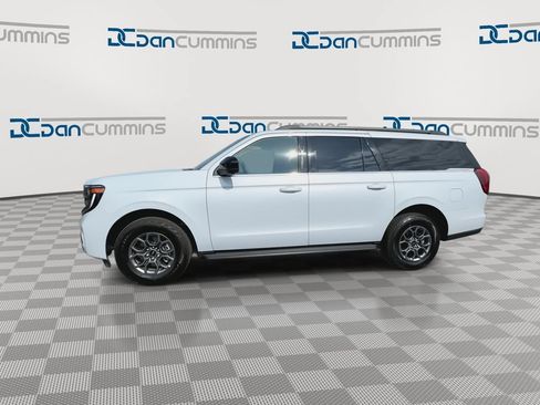 Used 2025 Ford Expedition Max Active AWD/4WD image 5