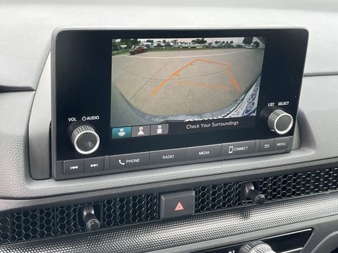 Used 2025 Honda CR-V LX image 17