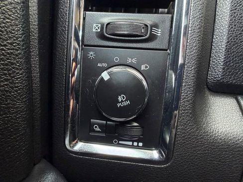 Used 2017 RAM 1500 Laramie w/ Convenience Group AWD/4WD image 12